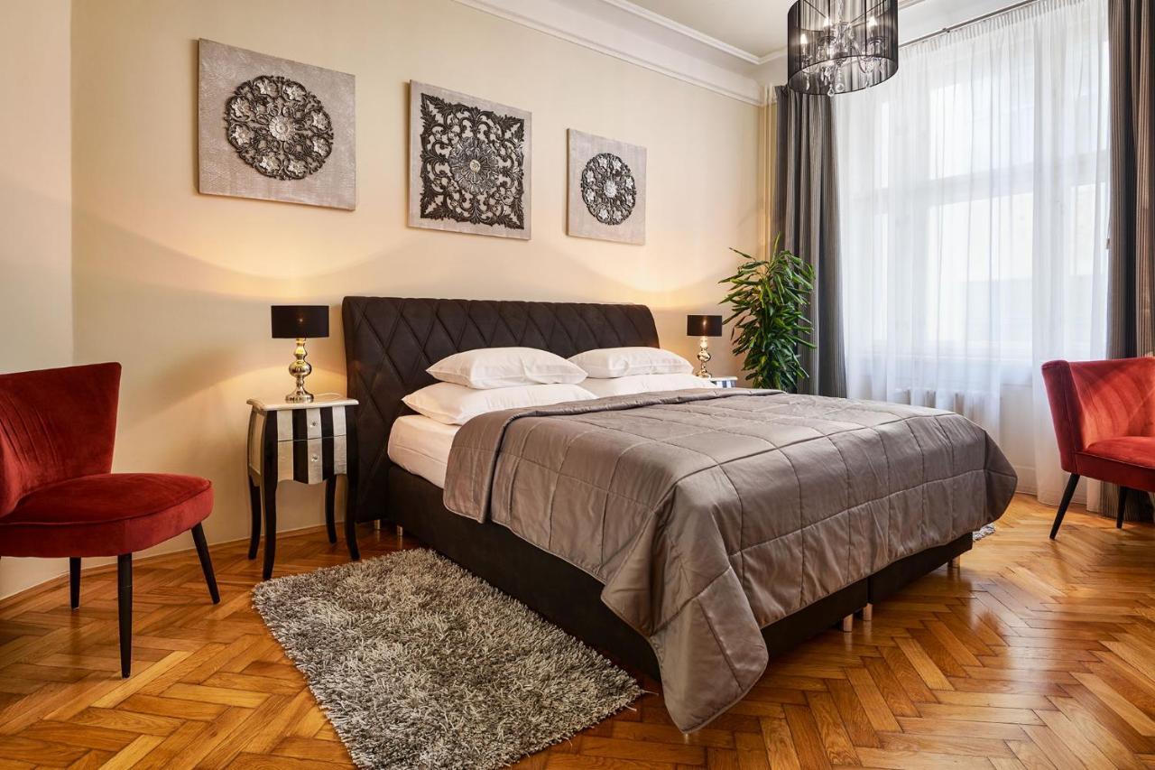 Pragueone Apartment,A/C,Terrace Bagian luar foto