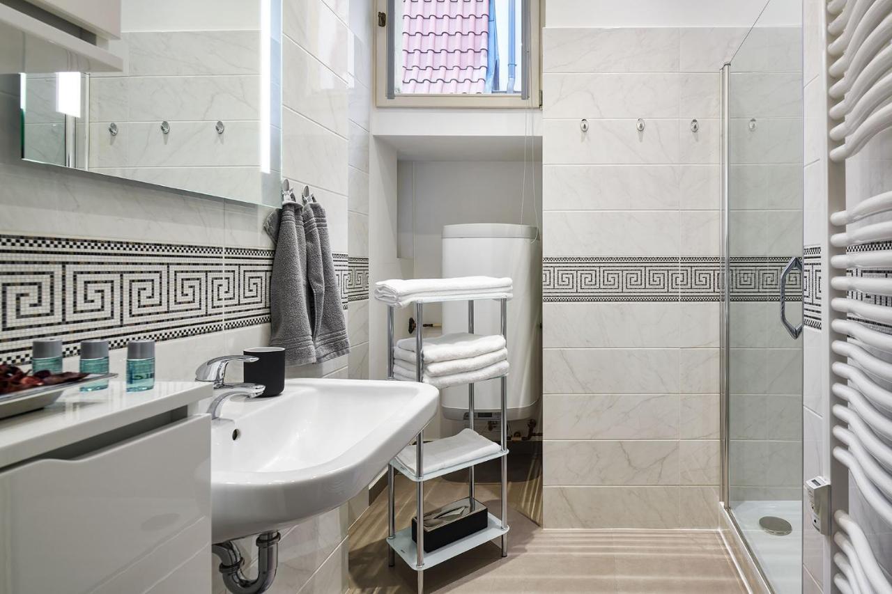 Pragueone Apartment,A/C,Terrace Bagian luar foto