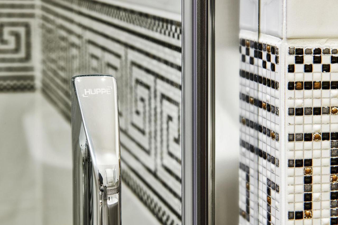 Pragueone Apartment,A/C,Terrace Bagian luar foto
