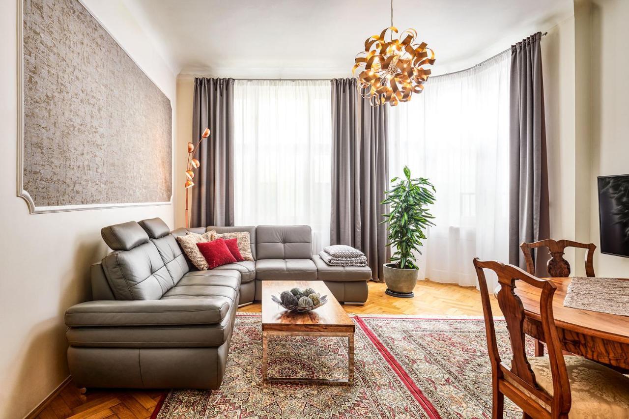 Pragueone Apartment,A/C,Terrace Bagian luar foto