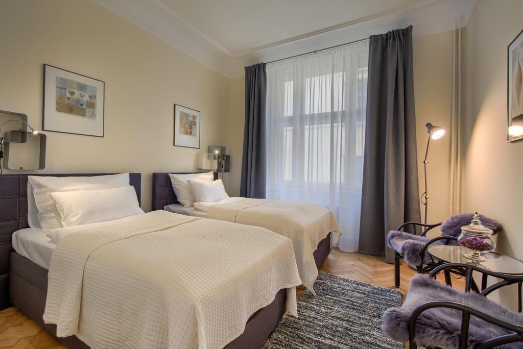 Pragueone Apartment,A/C,Terrace Bagian luar foto