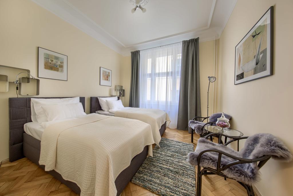 Pragueone Apartment,A/C,Terrace Bagian luar foto