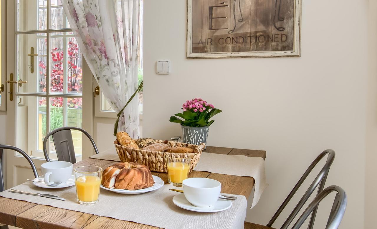 Pragueone Apartment,A/C,Terrace Bagian luar foto