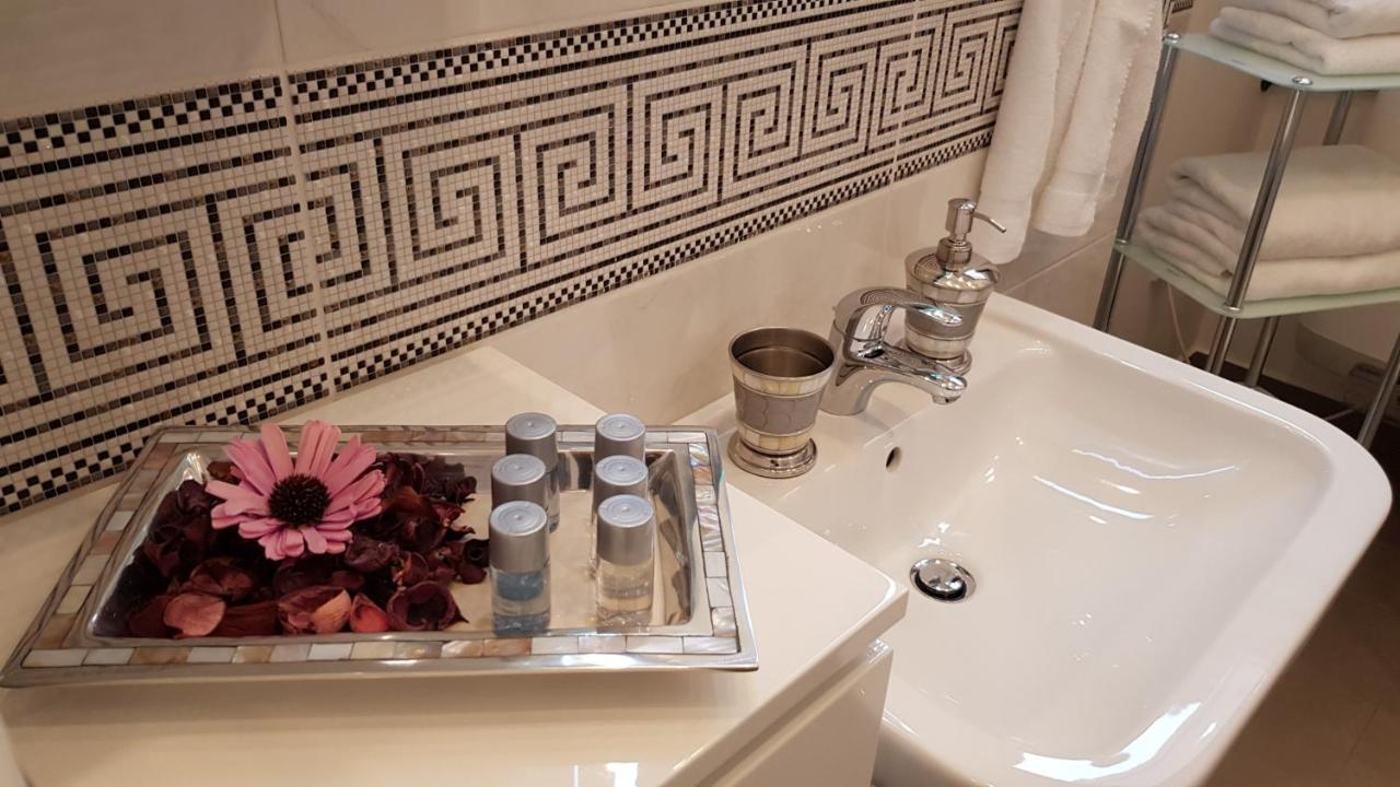 Pragueone Apartment,A/C,Terrace Bagian luar foto