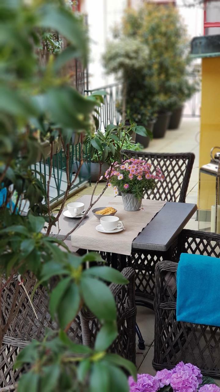 Pragueone Apartment,A/C,Terrace Bagian luar foto